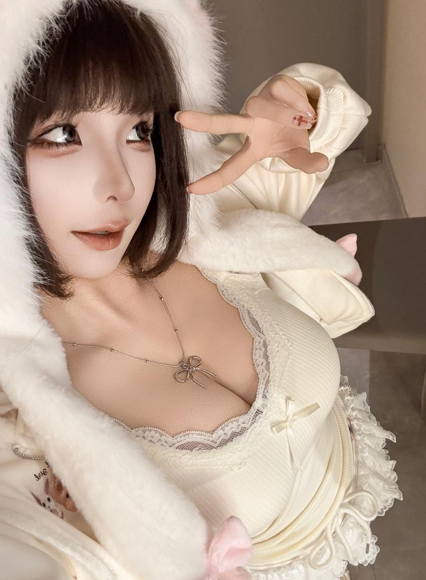 蠢沫沫 2025年07月自拍-优质作品