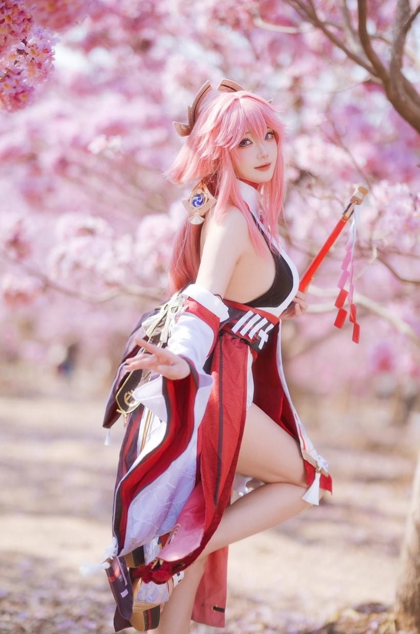 瓜希酱 原神 八重神子美女欣赏