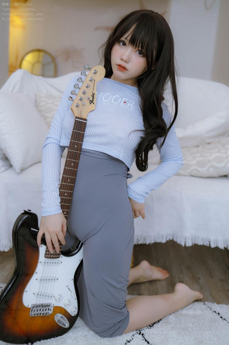 Nyako喵子 吉他妹妹连衣裙-让人受不了