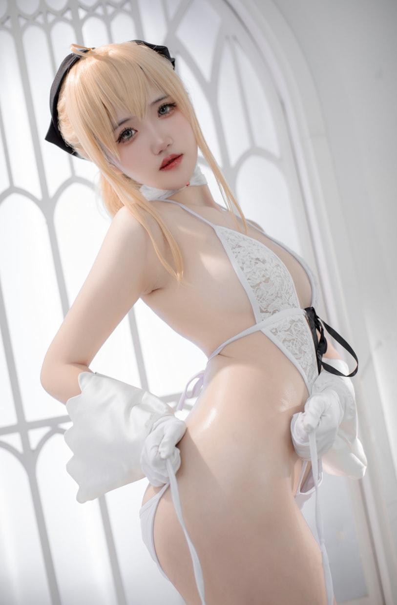 阿薰kaOri – FGO 白Saber美女写真
