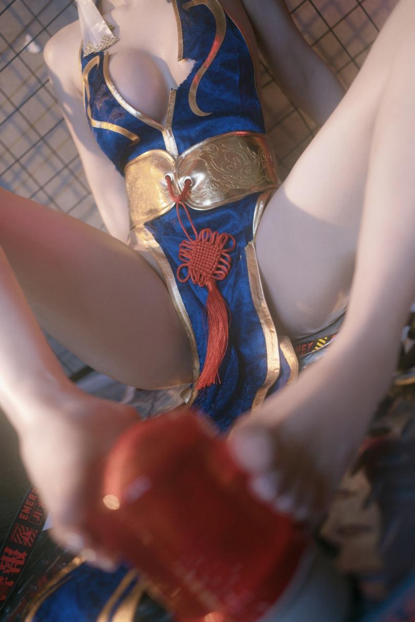 鹿八岁baby – 春丽的格斗辅导美女欣赏