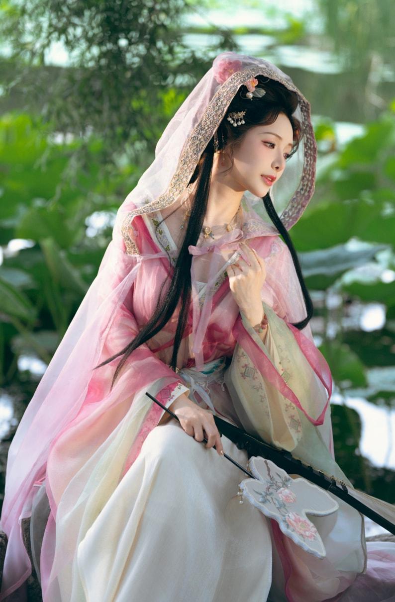 雯妹不讲道理 – 祝您中秋快乐owo-非常赞