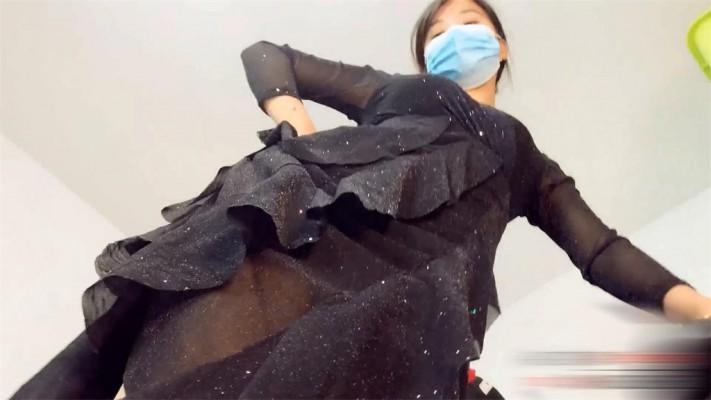 【婧児小主】婧児主人全语言 高跟肉丝挑逗踩踏游戏 支配脚下的奴才！ YC-220423-5