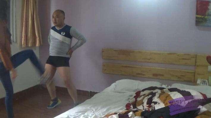 跆拳道美女人肉沙包 跆拳道美女人肉沙包