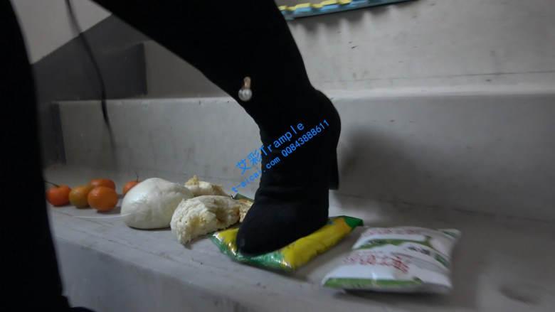 【冷柔】楼道靴子喂食超脏食物