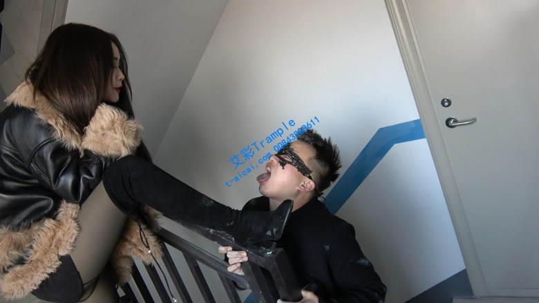 【冷柔】楼道靴子喂食超脏食物