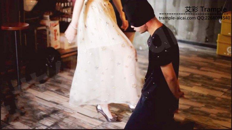 【艾丝Studio】扶桑果儿女王酒吧狠虐贱狗 170618