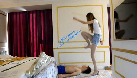 『奴隶岛』—鞋跺渣男头