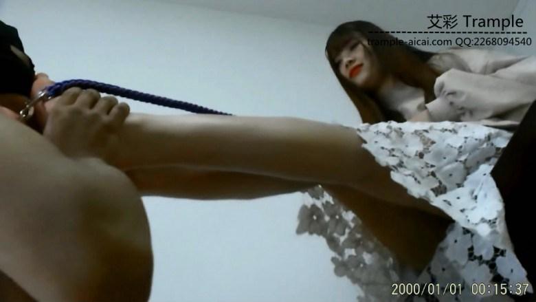 办公室里调教一只乖巧下属