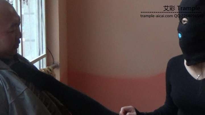 蒙面女贼劫财杀人