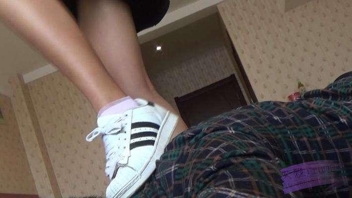 小薇实战防身情景演练