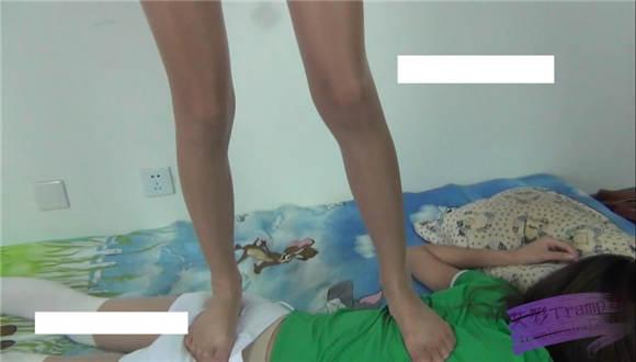 女女踩踏 姐姐的惩罚 G-NV-97