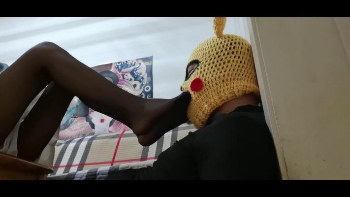 【不良女学生】匡威鞋底踏舌头 YC-220807-4