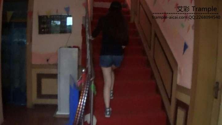 剧情片入室女绑匪。