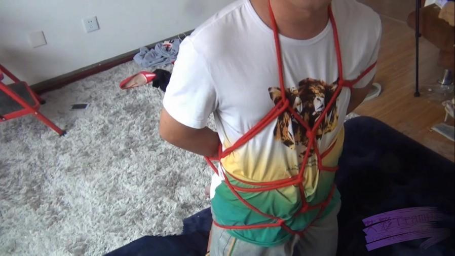 ★lulu原创★女s第十九部 璐璐白丝玩捆绑