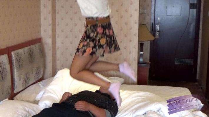 小薇实战防身情景演练