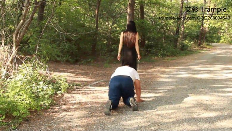 明妃女王野外TJ