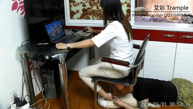 办公室职员变成OL脚奴