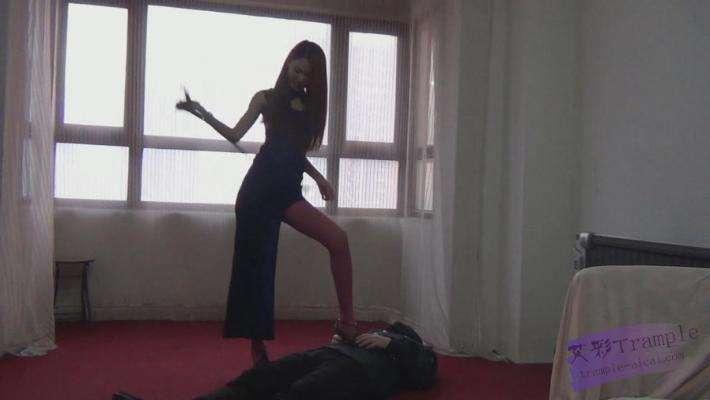 狠辣的富家小姐