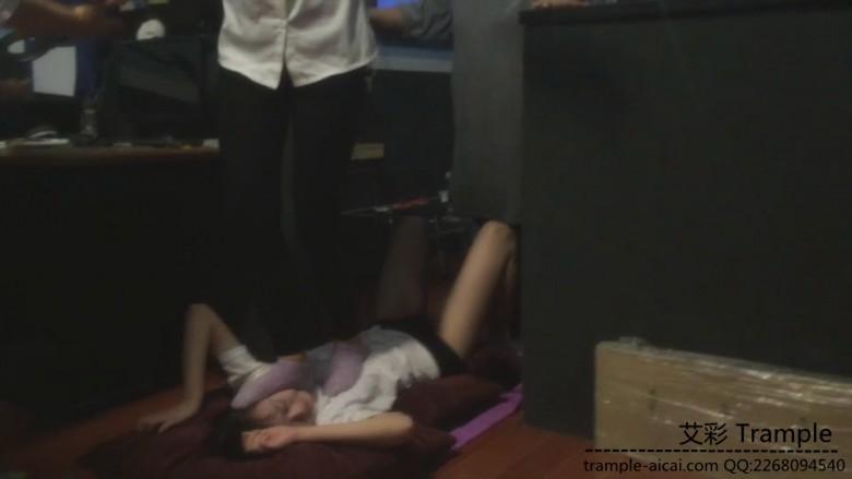 最强女m重磅:三踩女群踩女m 中国MFX! 最强女m重磅:三踩女群踩女m 中国MFX!