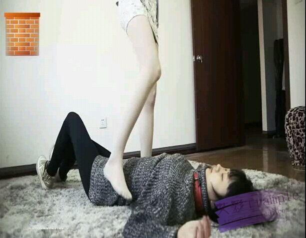 东北超靓美女调教女奴 G-NV-173