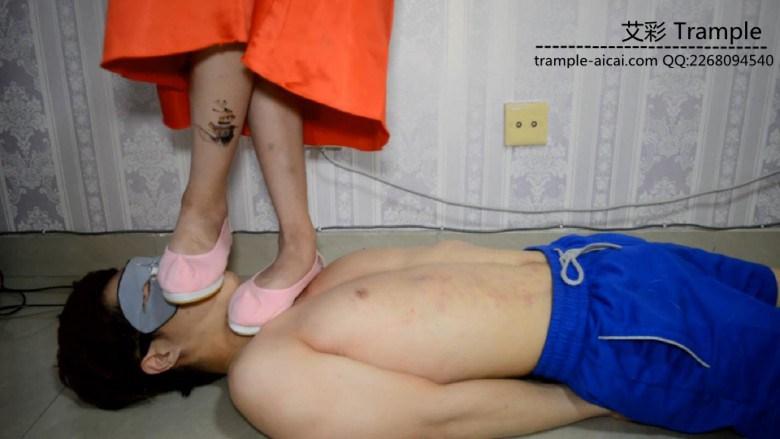 『奴隶岛』—古装踩杀奴才