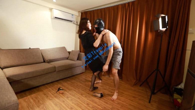 『奴隶岛』—夕颜黑丝虐裆指导