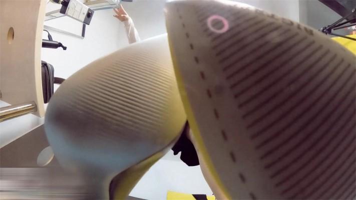 【婧児小主】婧児小意双S全语言踩踏肉丝高跟短靴下踩地板脸羞辱踩死！YC-220322-3