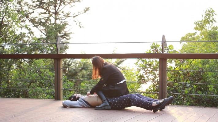 【黑丝诱惑】沐沐首次室外公园调教偶遇路人 YC-220427-6