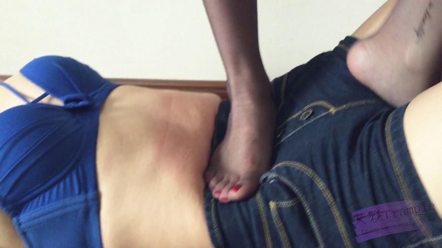 『小妮女女』性感严厉调教玩弄母狗-经典