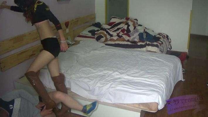 跆拳道美女揉虐不老实的奴