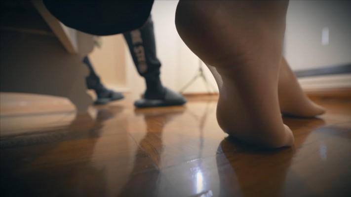 『奴隶岛』—刺激丝足“地下情” k754361564-220104