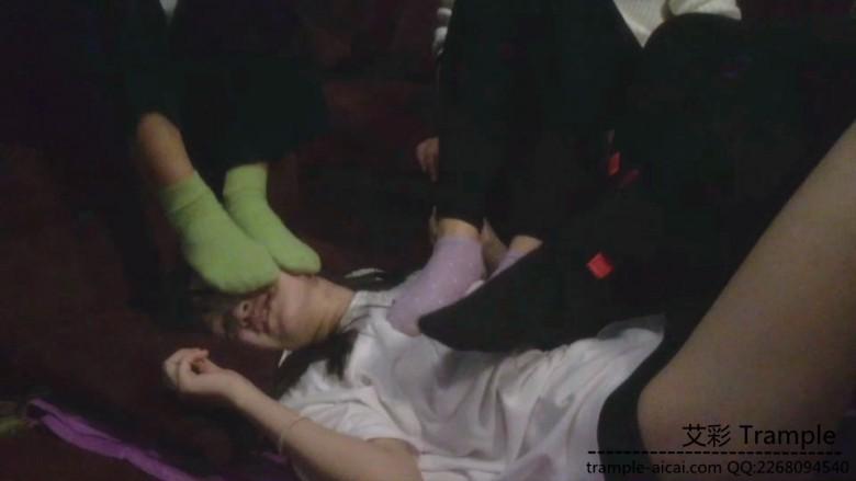 最强女m重磅:三踩女群踩女m 中国MFX! 最强女m重磅:三踩女群踩女m 中国MFX!