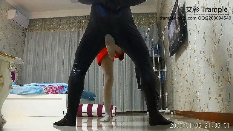 【燕子姐的人肉沙包】