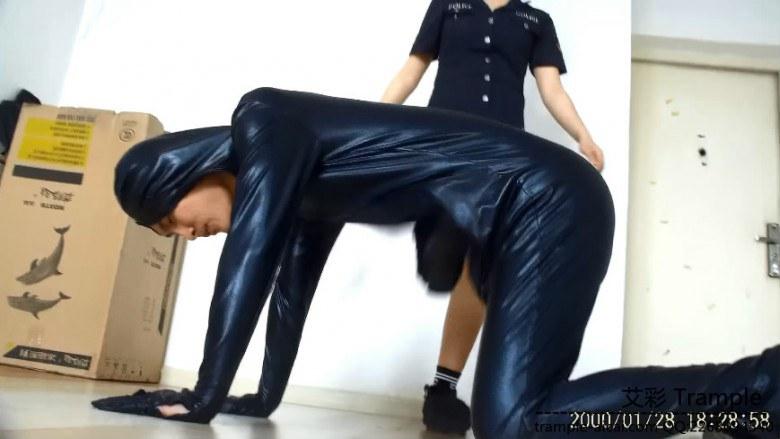 小黑人不老实的下场