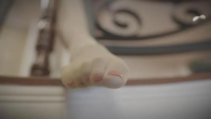 『奴隶岛』〔Magic︱Mirror 魔镜少女〕—缩小病患者的临终愿望