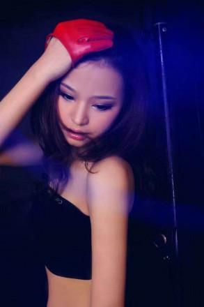 『奴隶岛』—重磅处女作！灵灵S多次插吐深喉