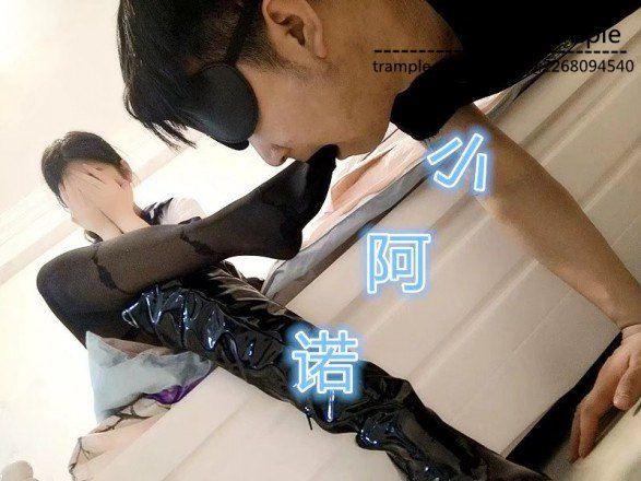 阿诺S过膝靴恋足金僦