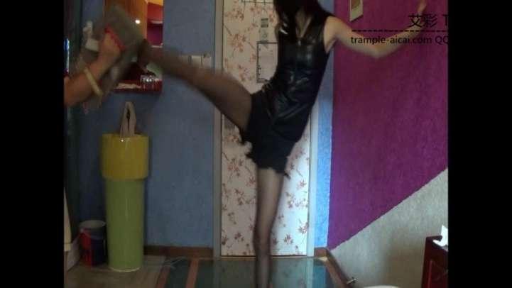 长腿妹妹黑丝金九