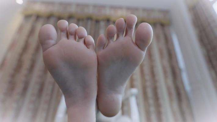 『奴隶岛』—[MagicIMirror 魔镜少女]—影姬的玉足保养课程 MM-220412