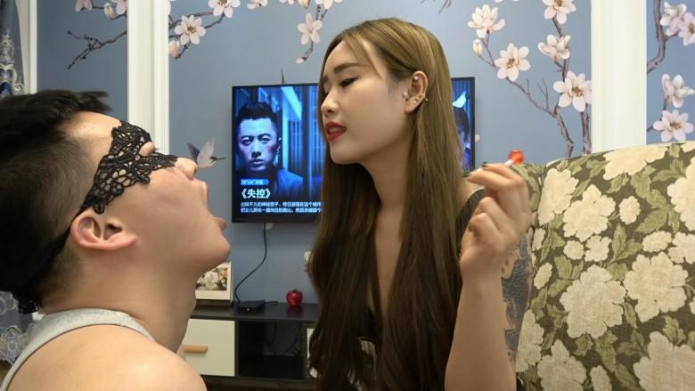 冷柔口水宴羞辱