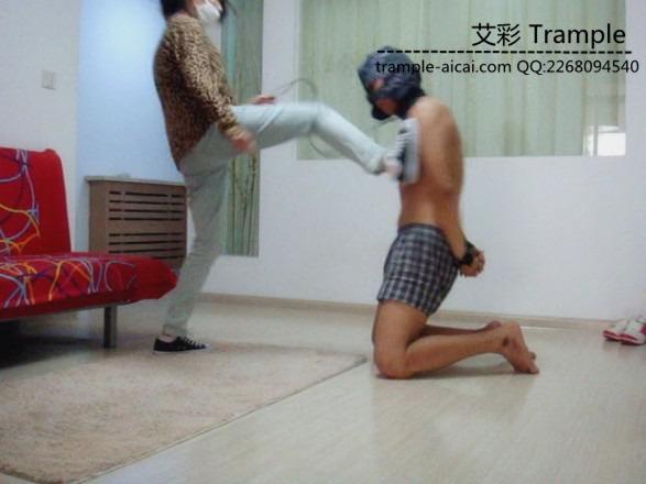 校花帆布鞋暴力调教贱同学 校花帆布鞋暴力调教贱同学