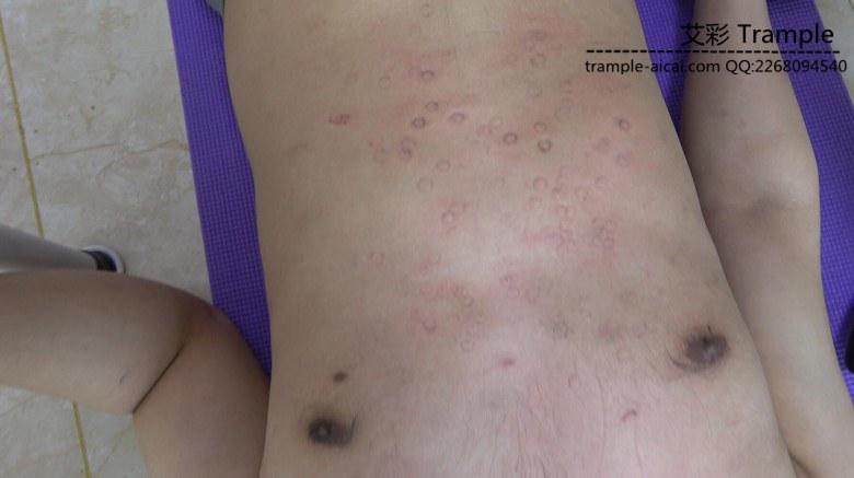 漆皮美靴舞动踩踏 漆皮美靴舞动踩踏