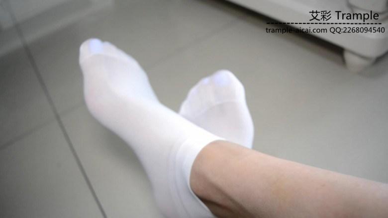 『奴隶岛』—健身后的白袜闻舔脚