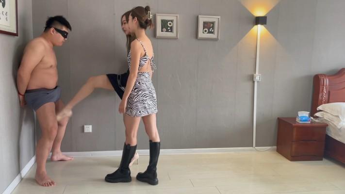 【蛋碎娇娃】『超S·联盟』薇薇安、飒飒小主联合调教 YC-220308-12