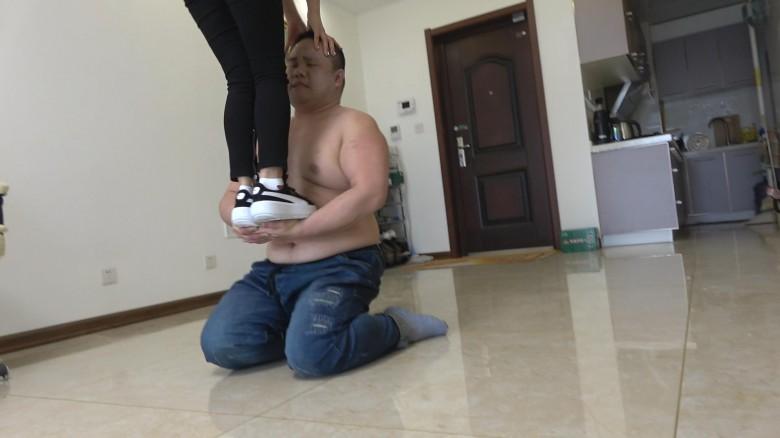 冷柔平底鞋暴喘猪头