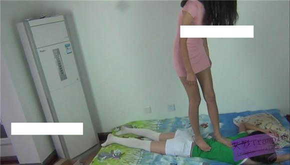 女女踩踏 姐姐的惩罚 G-NV-97