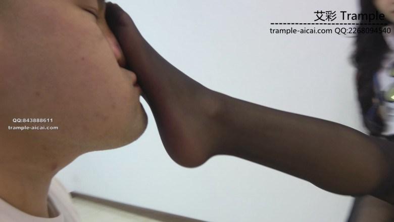 剧情女经理暴力要账，征服黑心老板