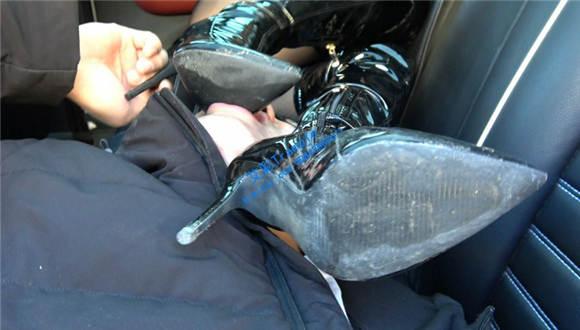 【冷柔】剧情 碰瓷男被美女司机反