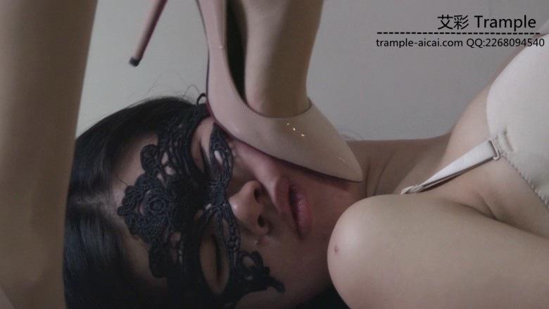 『小妮女女』日常调教犯贱母狗